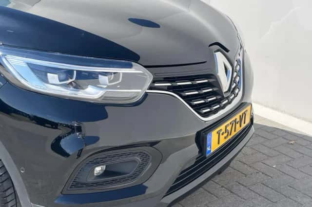 Renault Kadjar (2021) thumbnail 37