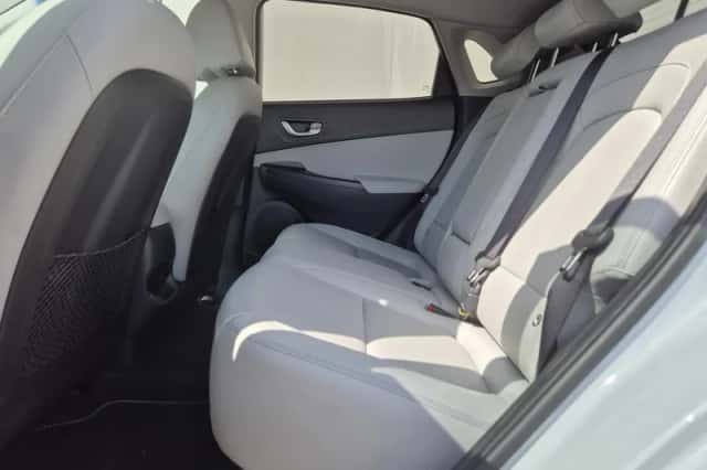Hyundai Kona (2022) thumbnail 10