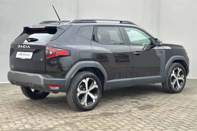 Dacia Duster (2025) thumbnail 3