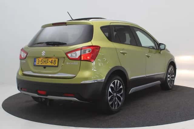 Suzuki SX4 S-Cross (2013) thumbnail 3