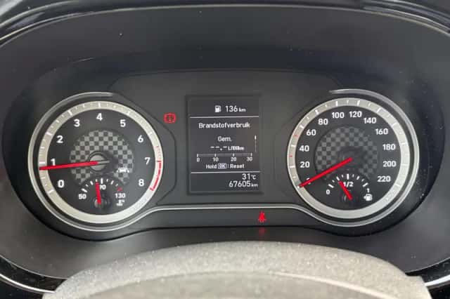Hyundai i10 (2023) thumbnail 15