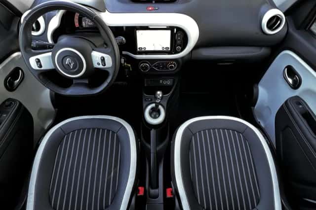 Renault Twingo (2022) thumbnail 2