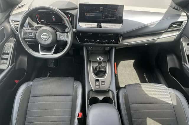 Nissan Qashqai (2023) thumbnail 2