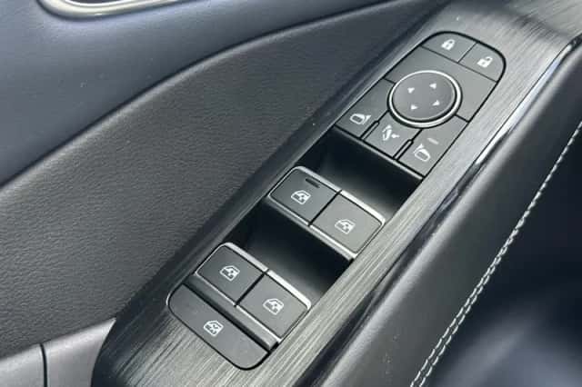 Nissan Qashqai (2023) thumbnail 13