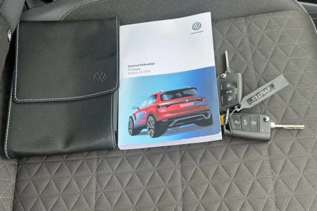 Volkswagen T-Cross (2021) thumbnail 5
