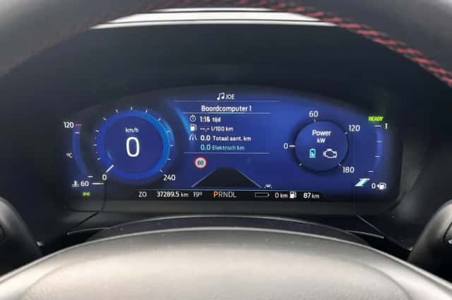 Ford Kuga (2023) thumbnail 33