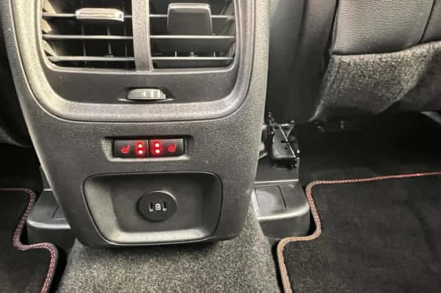 Ford Kuga (2023) thumbnail 44