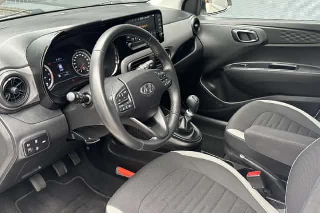 Hyundai i10 (2022) thumbnail 6