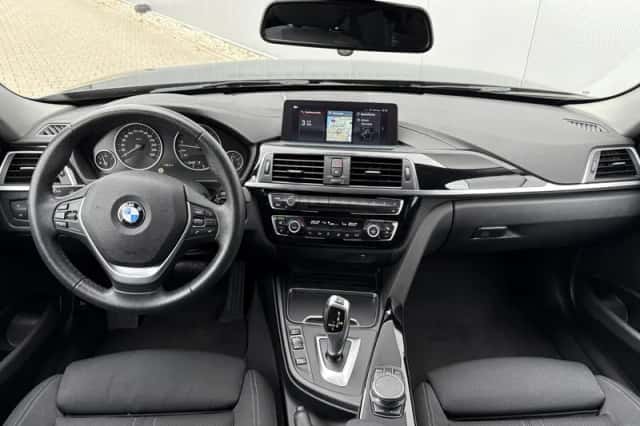 BMW 3-Serie (2018) thumbnail 2
