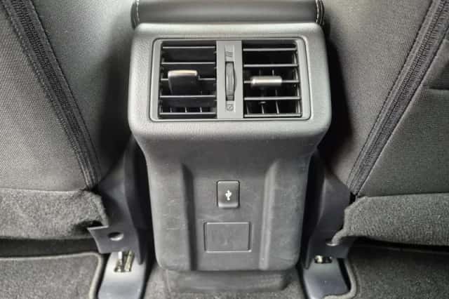 Mitsubishi Outlander (2021) thumbnail 35