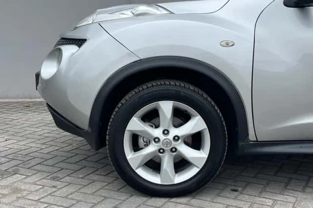 Nissan Juke (2011) thumbnail 12