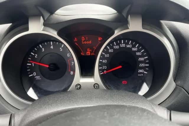 Nissan Juke (2011) thumbnail 19
