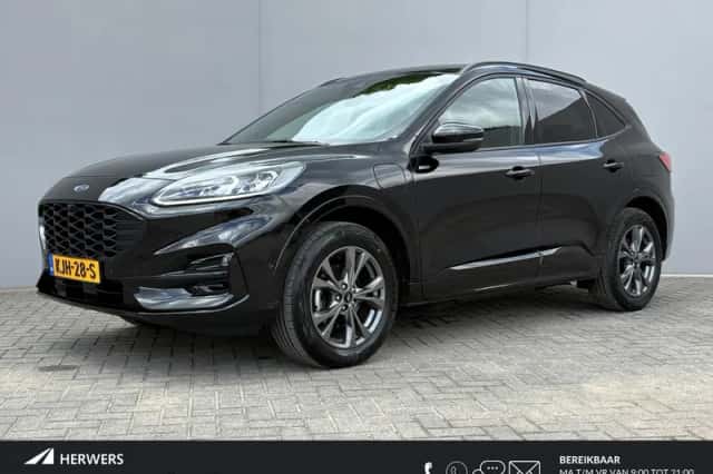 Ford Kuga (2023) thumbnail 1