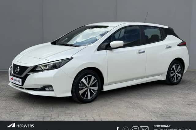 Nissan Leaf (2021) thumbnail 1