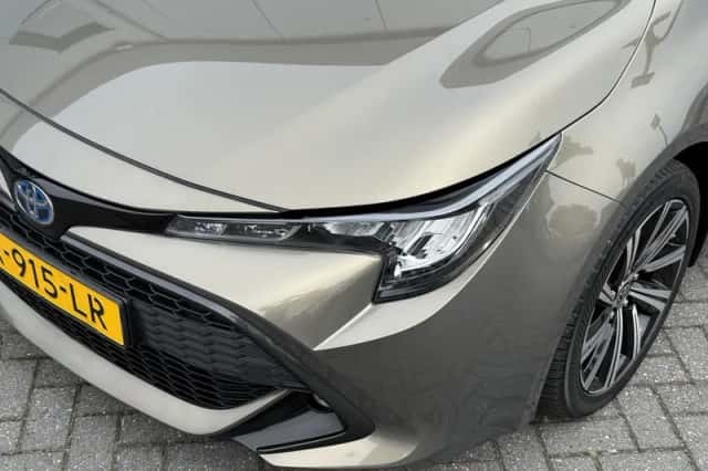Toyota Corolla (2022) thumbnail 2