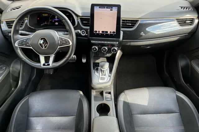 Renault Arkana (2022) thumbnail 2