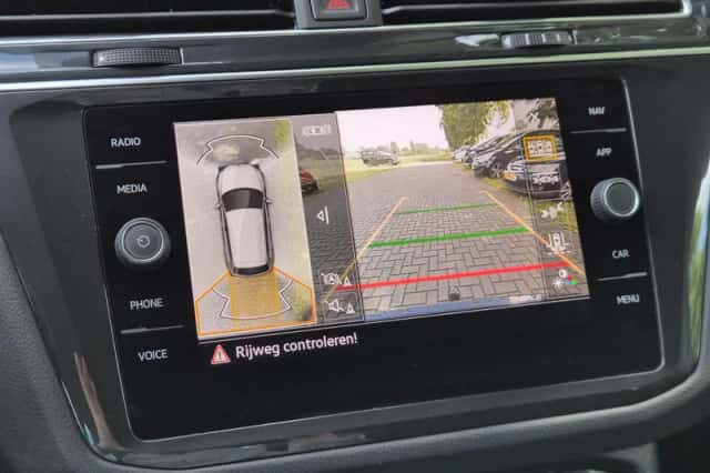 Volkswagen Tiguan (2022) thumbnail 5