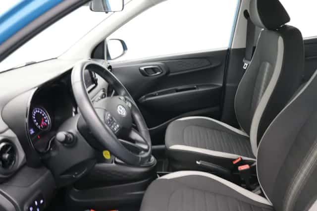 Hyundai i10 (2021) thumbnail 4