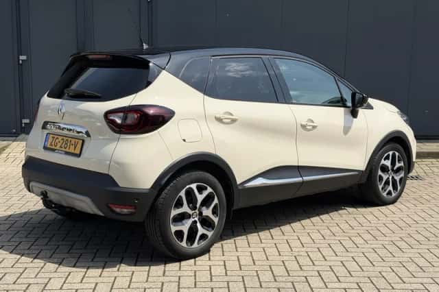 Renault Captur (2019) thumbnail 3