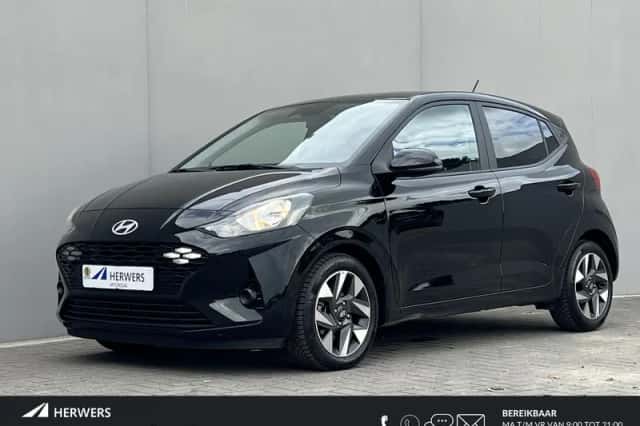 Hyundai i10 (2024) thumbnail 1