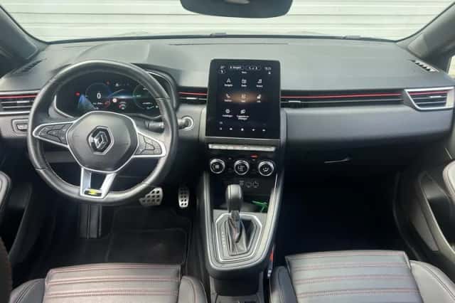Renault Clio (2022) thumbnail 2