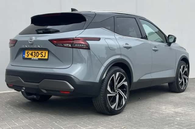 Nissan Qashqai (2023) thumbnail 3