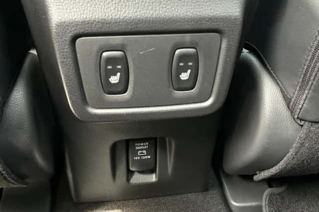 Mitsubishi Eclipse Cross (2021) thumbnail 4