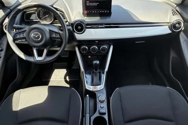 Mazda 2 (2023) thumbnail 2