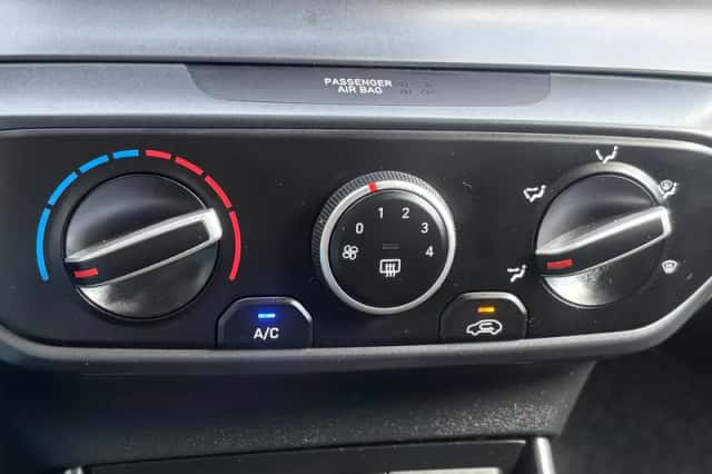 Hyundai Bayon (2023) thumbnail 4