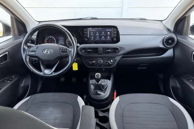 Hyundai i10 (2022) thumbnail 2