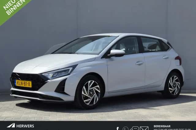 Hyundai i20 (2024) thumbnail 1