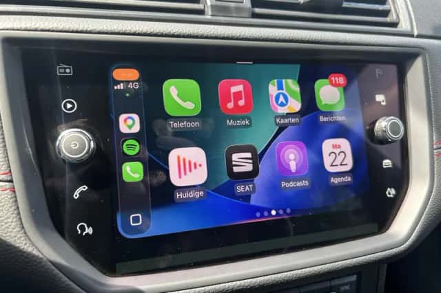 SEAT Arona (2021) thumbnail 4
