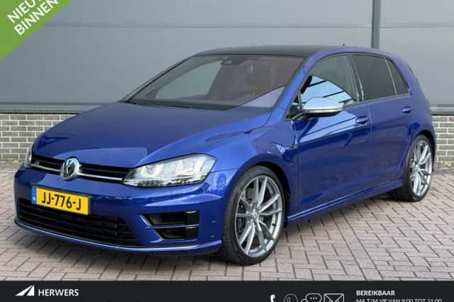 Volkswagen Golf (2016) thumbnail 1
