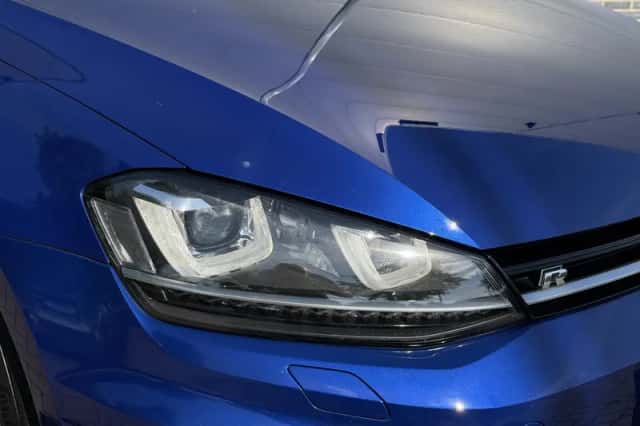 Volkswagen Golf (2016) thumbnail 4