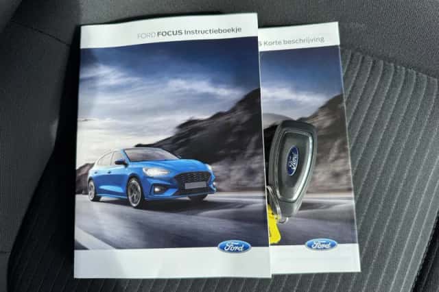 Ford Focus (2019) thumbnail 3