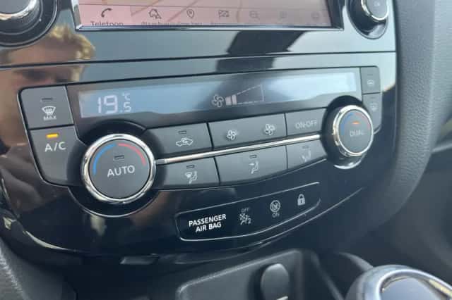 Nissan Qashqai (2019) thumbnail 4