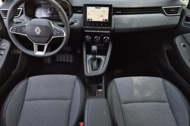 Renault Clio (2025) thumbnail 2