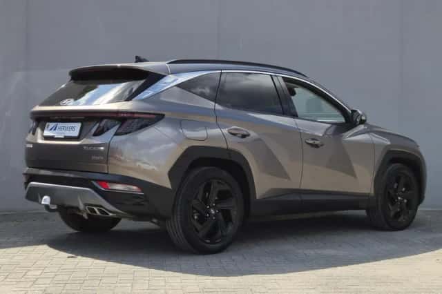 Hyundai Tucson (2023) thumbnail 3