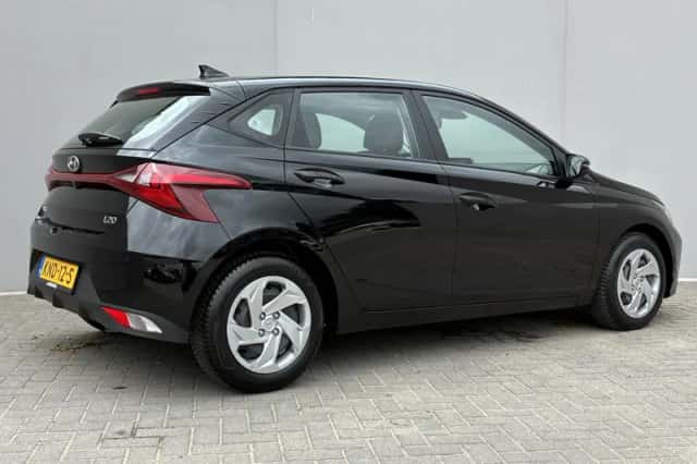 Hyundai i20 (2021) thumbnail 3