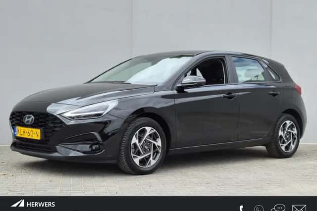 Hyundai i30 (2024) thumbnail 1