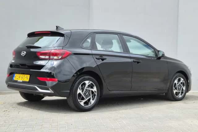 Hyundai i30 (2024) thumbnail 3