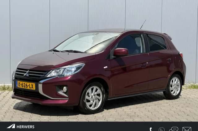 Mitsubishi Space Star (2021) thumbnail 1