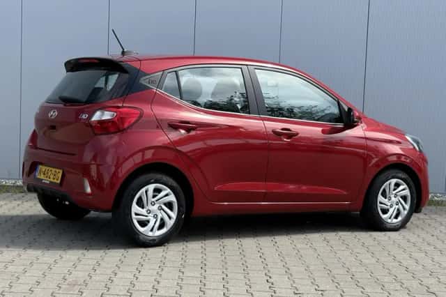 Hyundai i10 (2021) thumbnail 3
