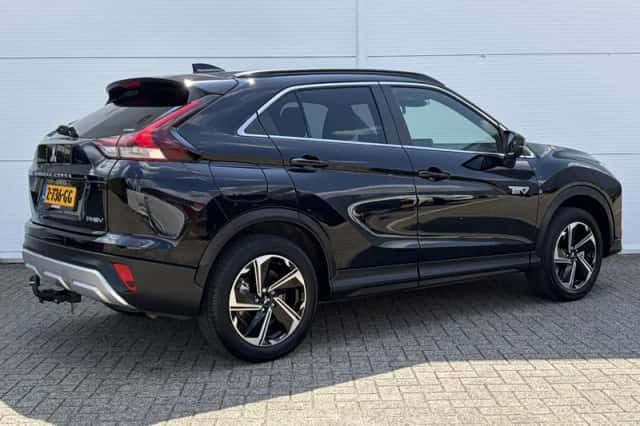 Mitsubishi Eclipse Cross (2024) thumbnail 3