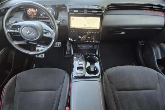Hyundai Tucson (2022) thumbnail 2