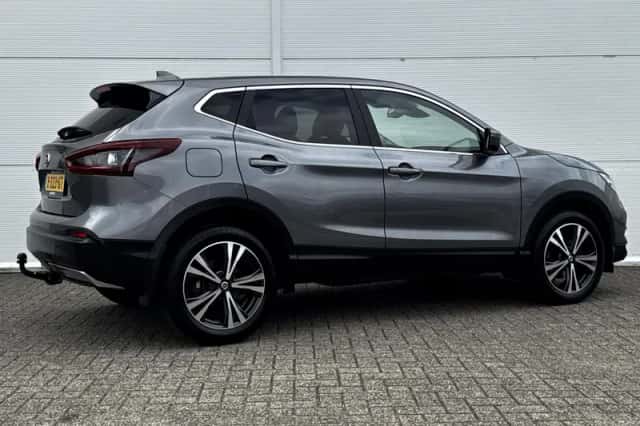 Nissan Qashqai (2020) thumbnail 3