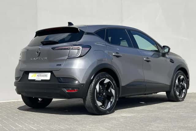 Renault Captur (2025) thumbnail 3