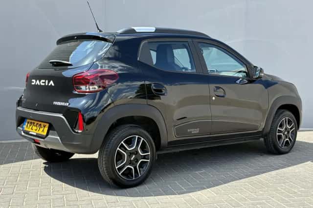 Dacia Spring (2022) thumbnail 3