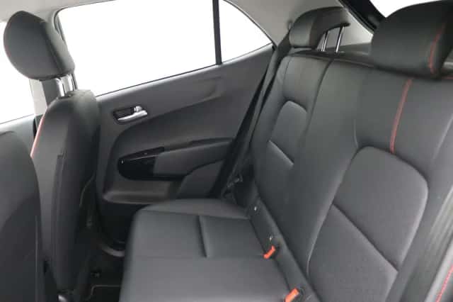 Kia Picanto (2022) thumbnail 5
