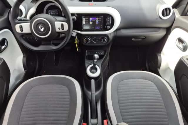 Renault Twingo (2021) thumbnail 2